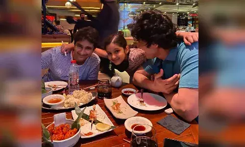 నెట్టింట హల్చల్ చేస్తున్న మహేష్ అండ్ గ్యాంగ్ డిన్నర్