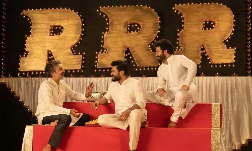 ఆర్ఆర్ఆర్ నుంచి దీపావళి గిఫ్ట్.. చూడ‌డానికి రెండు క‌న్నులు చాల‌వుగా..!