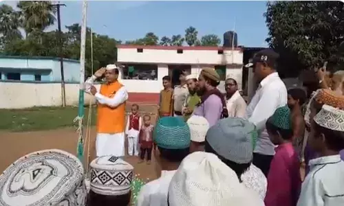 జాతీయ గీతం మర్చిపోయిన విద్యాశాఖ మంత్రి.. వీడియో వైరల్