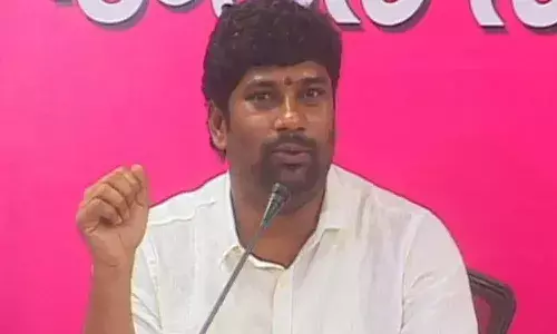 పక్క రాష్ట్రంలో గెల‌వ‌ని వారితో రాజకీయాలు ఎంటో..