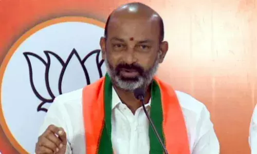 కేసీఆర్.. ప్రమాణం చేసేందుకు ఎందుకు రాలేదు