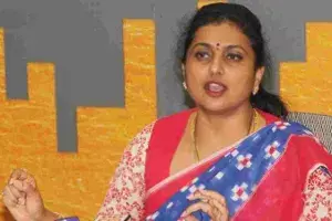 పవన్ కల్యాణ్ అమ్ముడుపోయారు.. రోజా సంచలన వ్యాఖ్యలు పవన్ కల్యాణ్ అమ్ముడుపోయారు.. రోజా సంచలన వ్యాఖ్యలు