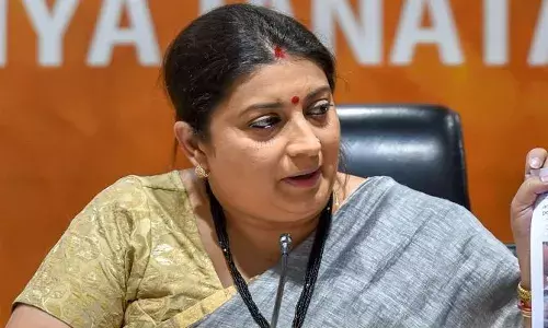 అభివృద్ధిని అడ్డుకుంటోన్న వారిపైనే స‌ర్జిక‌ల్ స్ట్రైక్‌.. స్మృతి ఇరానీ