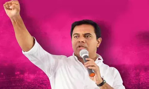 వారిద్దరికీ అధికారం ఇవ్వడమంటే పిచ్చోళ్ల చేతికి రాయి ఇవ్వడమే