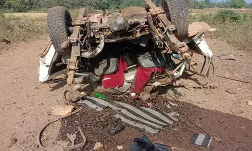 రెచ్చిపోయిన మావోయిస్టులు.. మందు పాతర పేలుడు