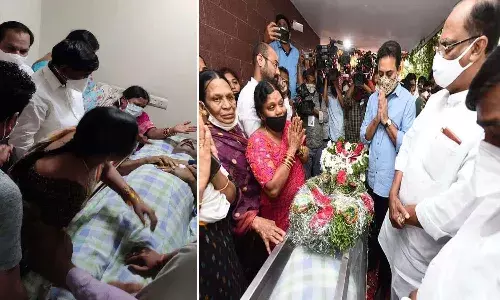 నార్కెట్పల్లి కామినేని ఆసుపత్రిలో ఎమ్మెల్యే నోముల భౌతికకాయం