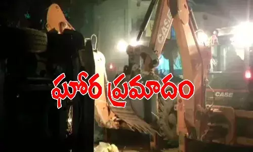 యూపీలో ఘోర రోడ్డు ప్ర‌మాదం : 8 మంది మృతి