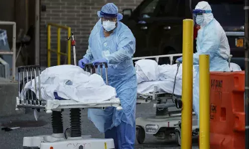 షాకింగ్‌: అమెరికాలో మళ్లీ పెరుగుతున్న కరోనా మరణాలు