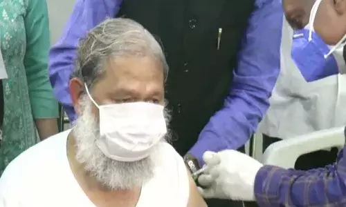 వ్యాక్సిన్ తీసుకున్నా.. కరోనా బారిన పడ్డ హరియాణా ఆరోగ్య శాఖ మంత్రి.!