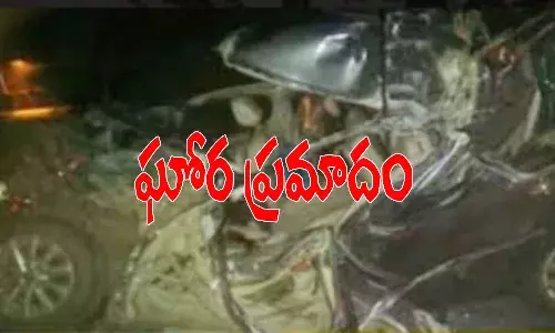 రోడ్డు ప్రమాదంలో ముగ్గురు దుర్మరణం