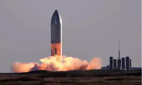 స్పేస్ ఎక్స్ రాకెట్ పేలిపోయింది