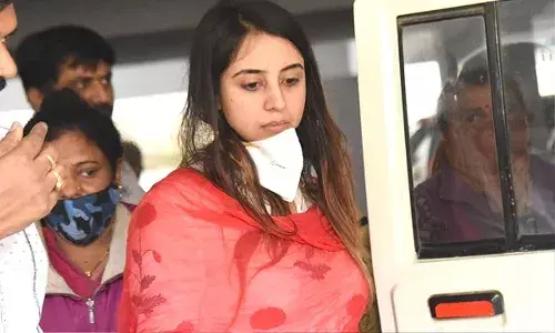 ఎట్ట‌కేల‌కు హీరోయిన్ సంజ‌న‌కు బెయిల్‌.. !