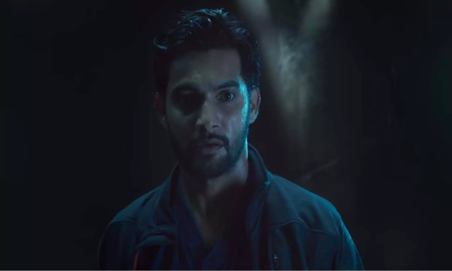 భయపెడుతోన్న ఆది జంగిల్ టీజర్ భయపెడుతోన్న ఆది జంగిల్ టీజర్
