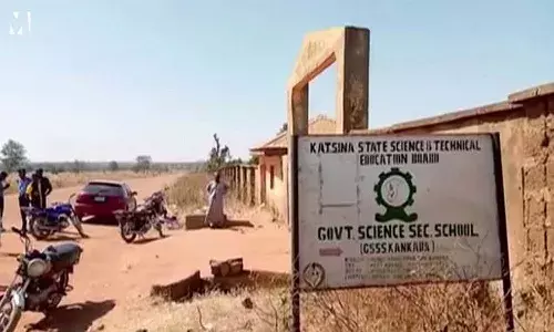 నైజీరియాలో 400 మంది విద్యార్థుల కిడ్నాప్.‌!