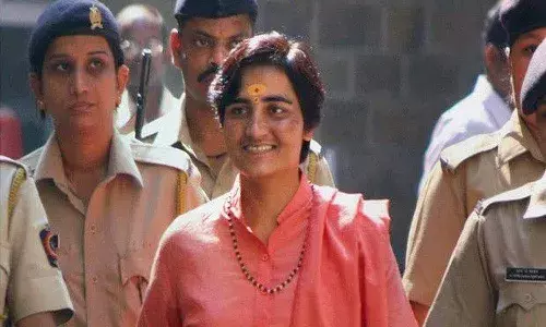 వివాదాస్పద ఎంపీ విచారణకు హాజరే అవ్వలేదు..!