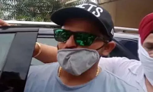 క్రికెట‌ర్ సురేష్ రైనా అరెస్ట్‌