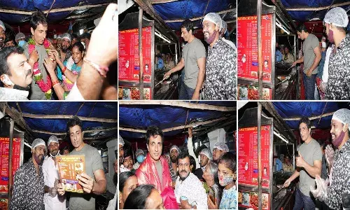 ఫాస్ట్ఫుడ్ సెంటర్లో సోనూసూద్