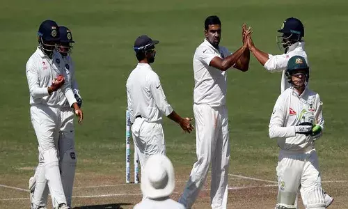 మ‌రోసారి మెరిసిన బౌల‌ర్లు.. క‌ష్టాల్లో ఆసీస్‌.. విజ‌యానికి చేరువ‌లో భార‌త్‌..!