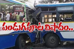 Road accident in Warangal Road accident in Warangal