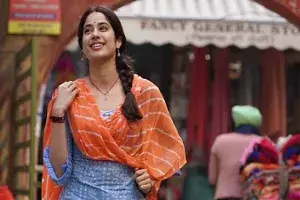 శ్రీదేవి కుమార్తె షూటింగ్ ను అడ్డుకున్నారుగా..! శ్రీదేవి కుమార్తె షూటింగ్ ను అడ్డుకున్నారుగా..!