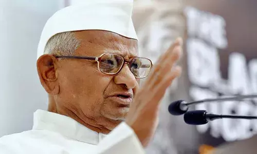 నిరాహార దీక్ష వద్దనుకున్న అన్నా హజారే