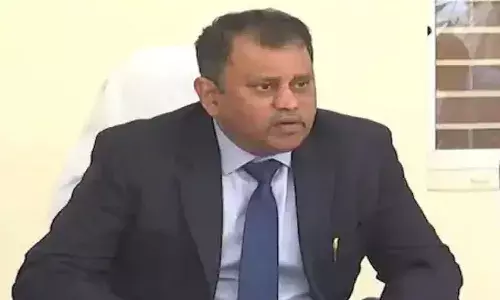 ఎస్ఈసీ నిమ్మగడ్డ రమేశ్కుమార్పై ప్రివిలేజ్ నోటీసు