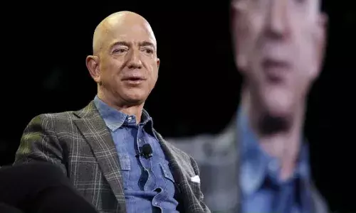 Amazon CEO Jeff Bezos to step down later this year