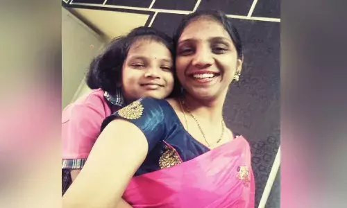 Mother and eight years old daughter committed sucide