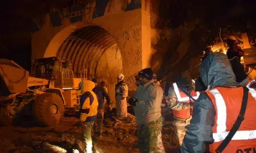 Surge in water level of dhauli ganga rescue work at tapovan tunnel halted temporarily