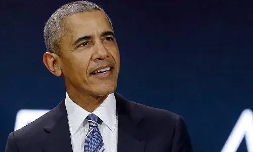 అమెరికా మాజీ అధ్యక్షుడు బరాక్‌ ఒబామా షూస్ వేలం‌.. ధర ఎంతో తెలిస్తే షాక్‌ కావాల్సిందే..