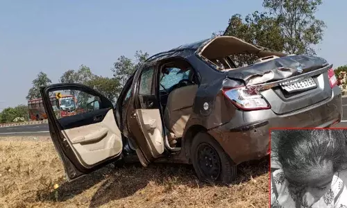 దారుణం.. రోడ్డుపై మేకులు వేసి.. దోపిడి దొంగల భీభత్సం