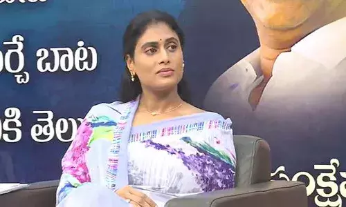 నాటి స్వర్ణయుగాన్ని మళ్లీ తెచ్చుకుందాం : షర్మిల