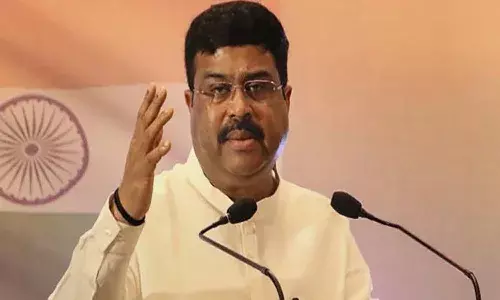 Oil Minister Gives Two Main Reasons Behind Fuel Price Rise