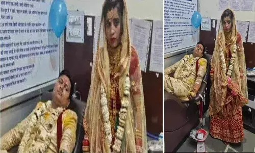 నూతన వధూవరులు.. ప్రాణ దాతలు అయ్యారు