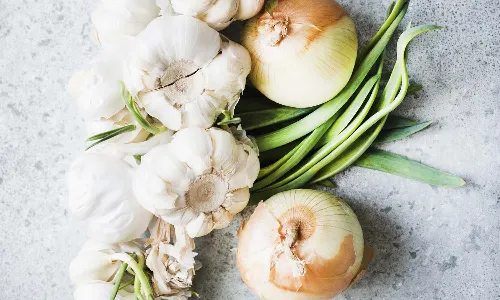 Why do onion and garlic sprouts in Wantint