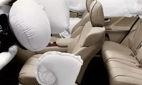 center key decision on airbags in car