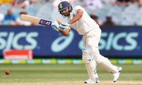 IND trail by 125 runs at lunch