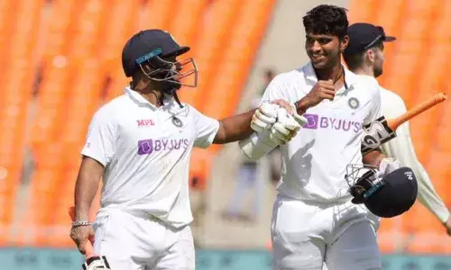 IND lead by 89 runs at stumps