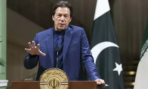 Pak PM Imran Khan Wins Trust Vote Amid Oppositions Boycott Call