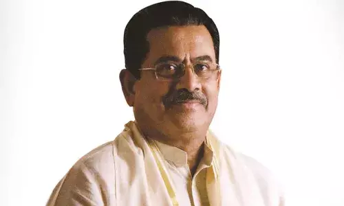 Muthoot Finance Shares Drop