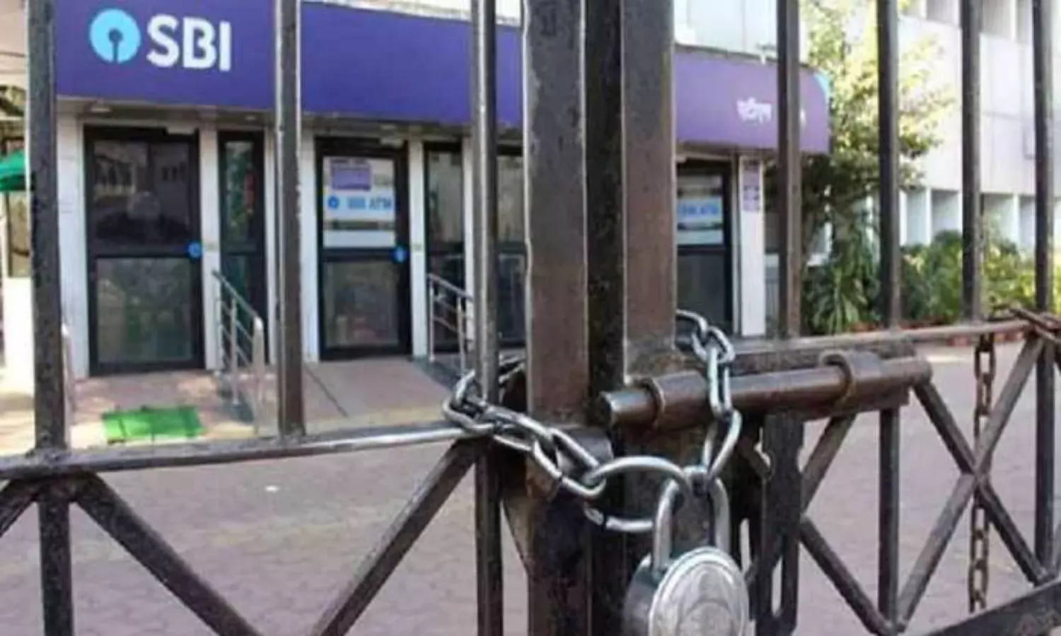 Bank branches may be shut for next 4 days
