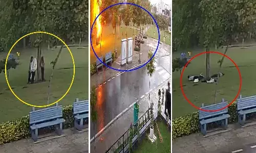 నేరుగా మీదొచ్చి పడిన పిడుగు.. అక్కడే కుప్పకూలిన నలుగురు!