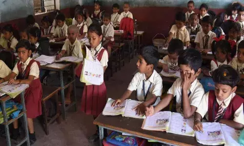 1 నుంచి 5వ తరగతి వరకు పాఠశాలలు తెరిస్తే కఠిన చర్యలు