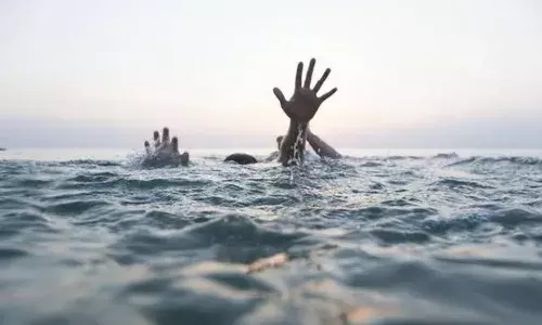 Going for a bath in the Godavari Three members of the same family died