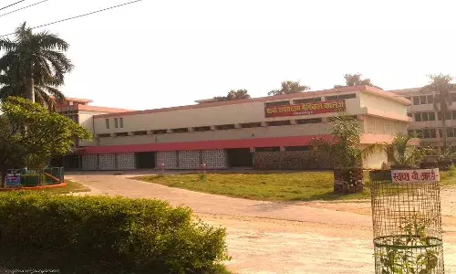 Dogs Eated Young Man Dead Body In BRD Medical College Gorakhpur