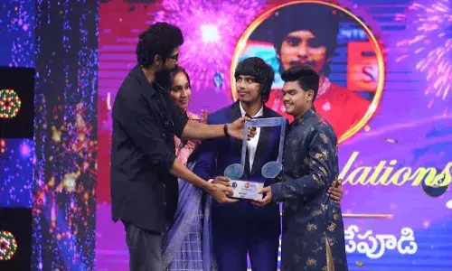 Yasaswi Kondepudi as Sa Re Ga Ma Pa Telugu 13 winner