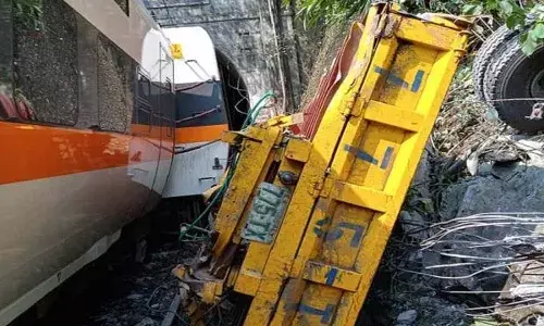 train crashes