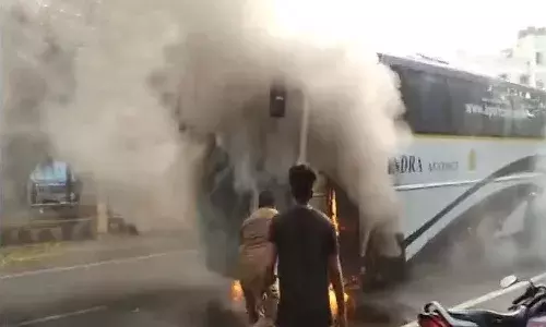 సడన్గా ఆర్టీసీ బస్సులో మంటలు