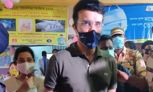 ఓటు హ‌క్కు వినియోగించుకున్న దాదా