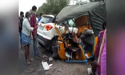 ఘోర రోడ్డు ప్రమాదం.. ఆటోను ఢీ కొట్టిన కారు